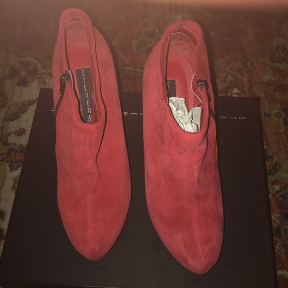 Red Suede Platform booties.. - Picture 2 of 4